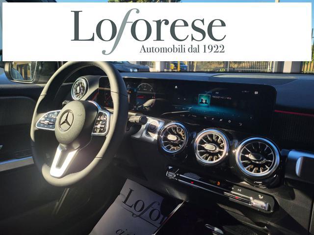 MERCEDES-BENZ GLB 180 d Automatic Premium