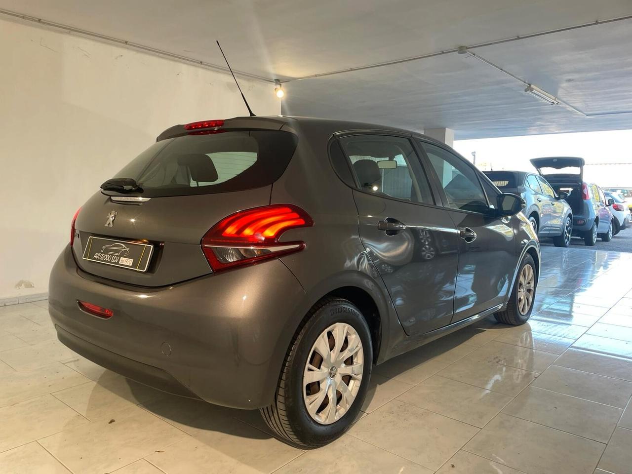 Peugeot 208 BlueHDi 75 5 porte Allure