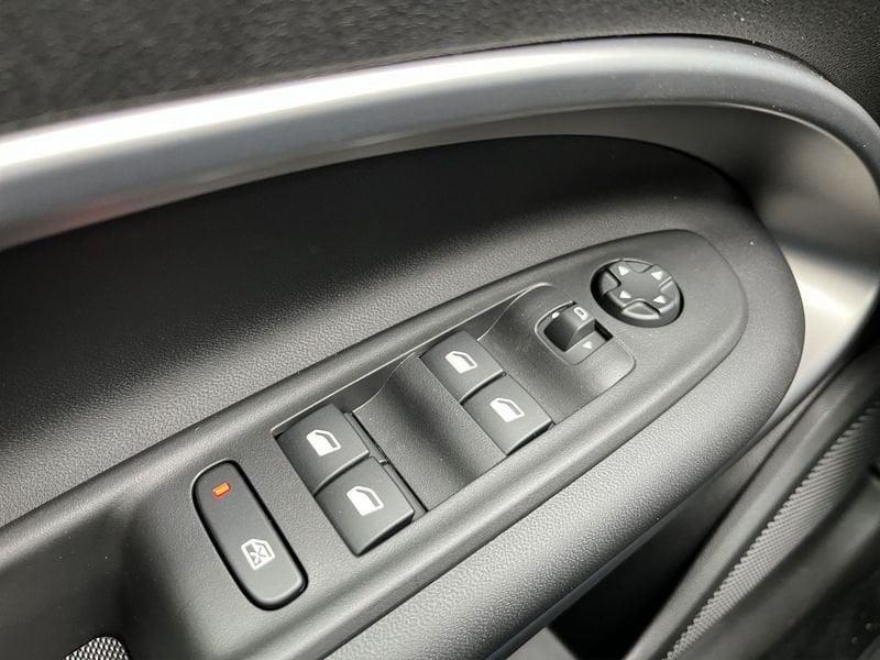 Jeep Avenger 4xe Hybrid 1.2 MHEV 4xe Upland