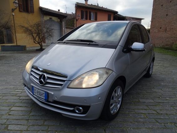 MERCEDES-BENZ A 160 CDI Elegance