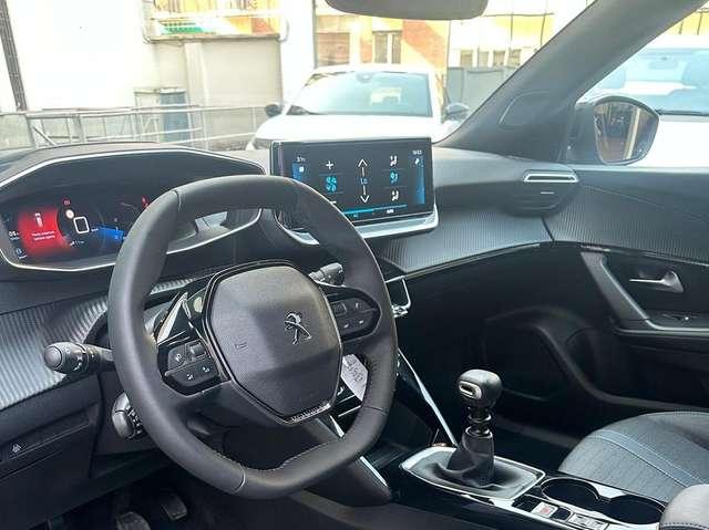 Peugeot 2008 1.2 130cv Allure + Navi + Telecamera + Km Zero