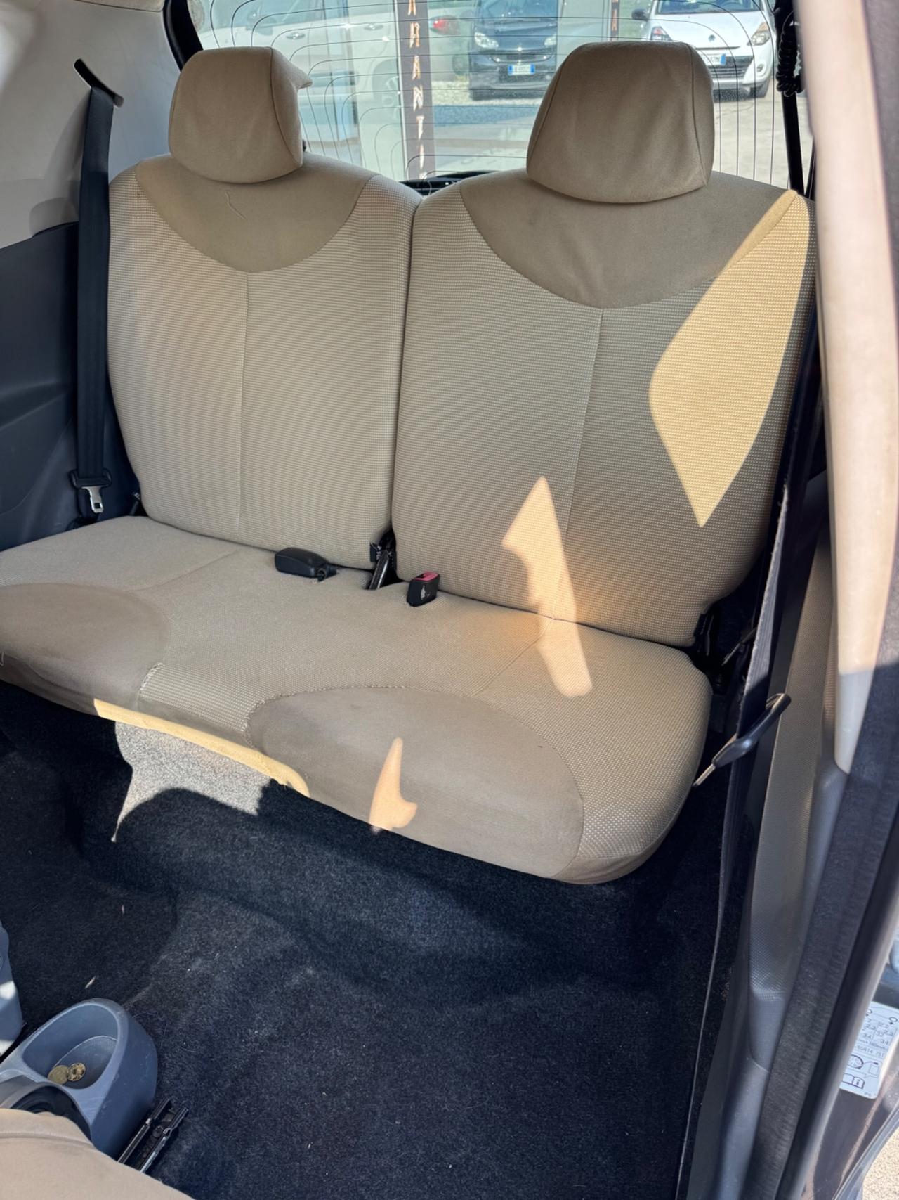 Peugeot 107 1.0 68CV- Neopatentati-Garanzia 12mesi