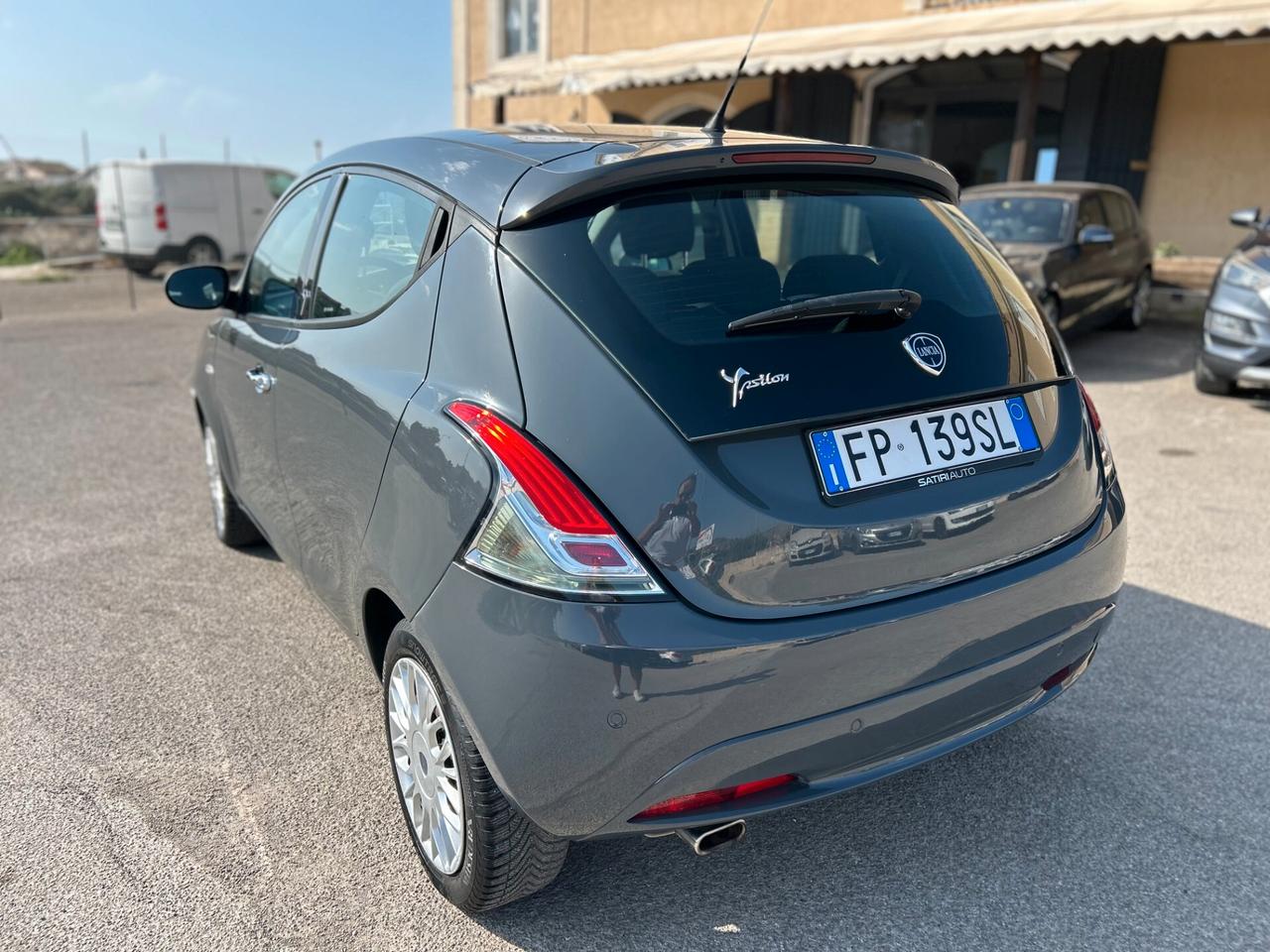 Lancia Ypsilon 1.2 69 CV 5 porte Platinum 08/2018