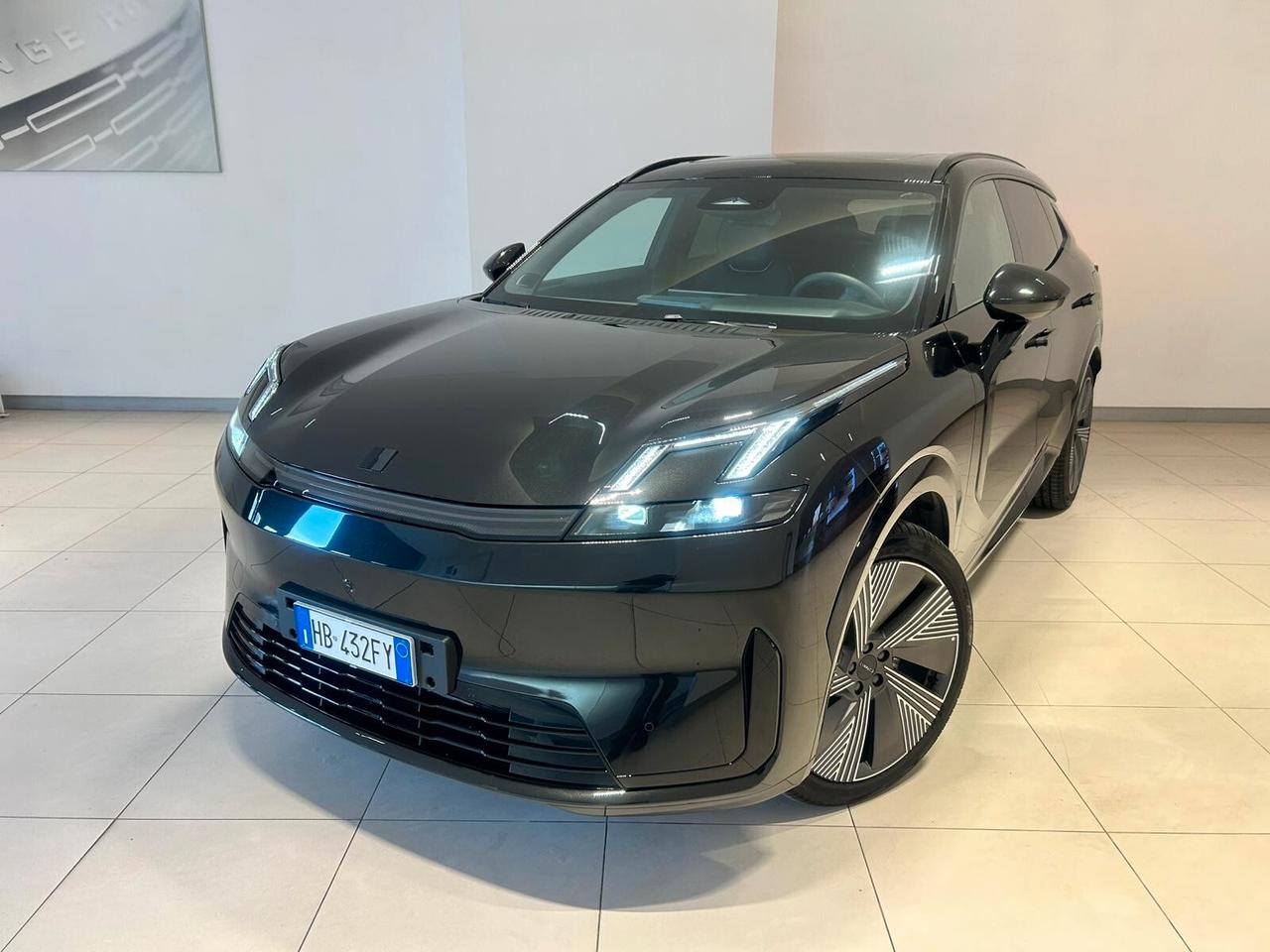 Lynk&co 08 PHEV More