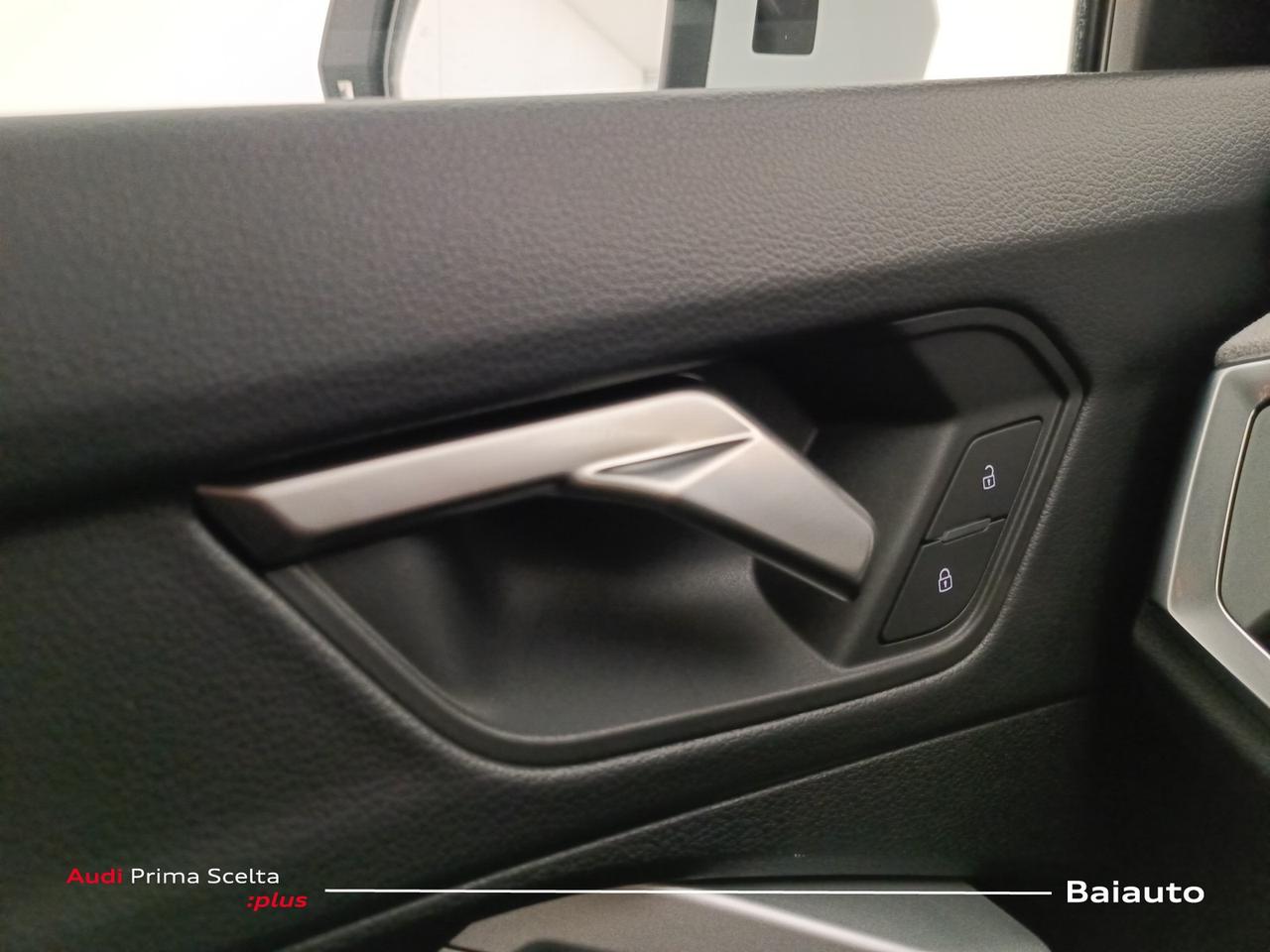 Audi Q3 35 2.0 tdi business advanced s tronic