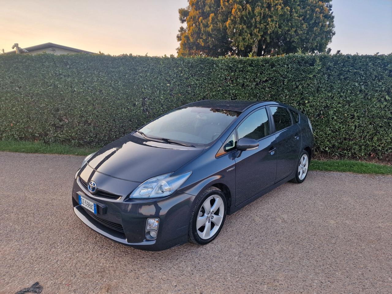 Toyota Prius 1.5i Hybrid