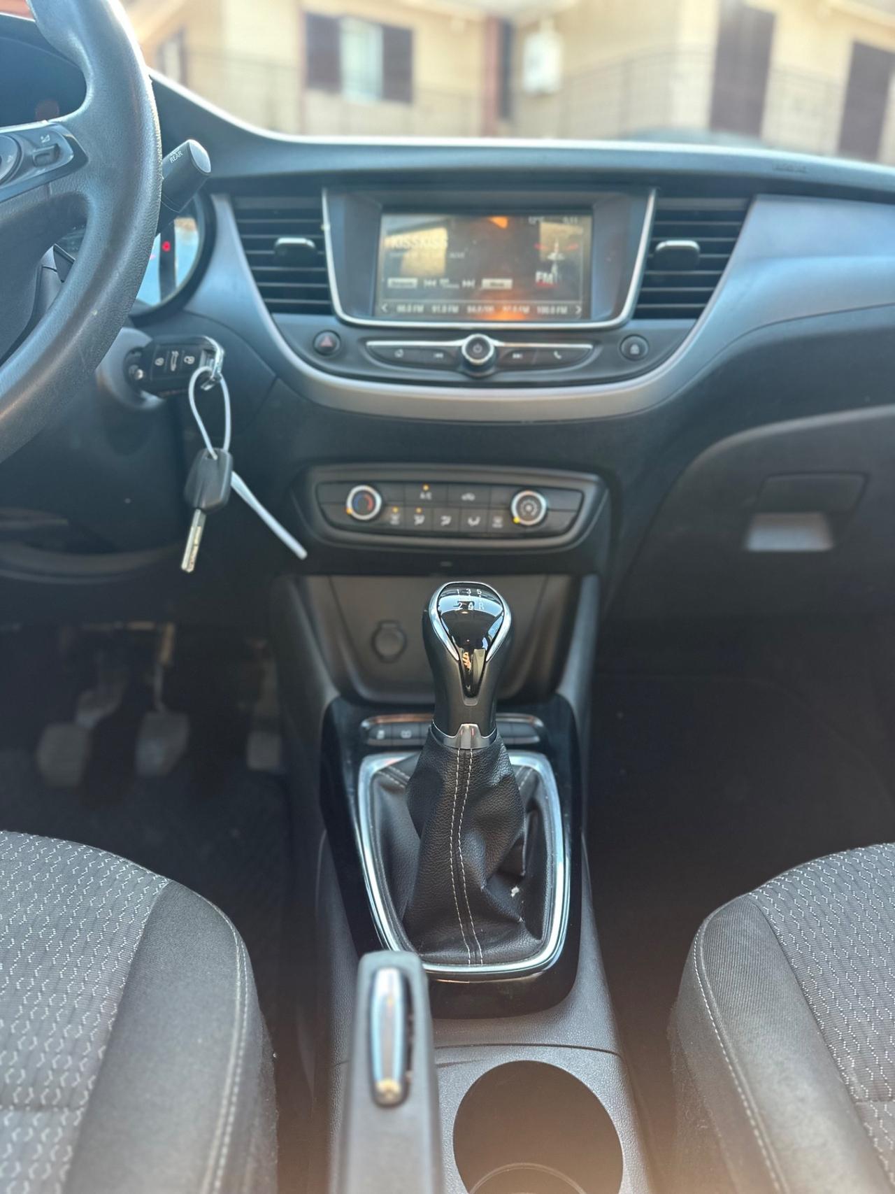 Opel Crossland X 1.2 12V Advance