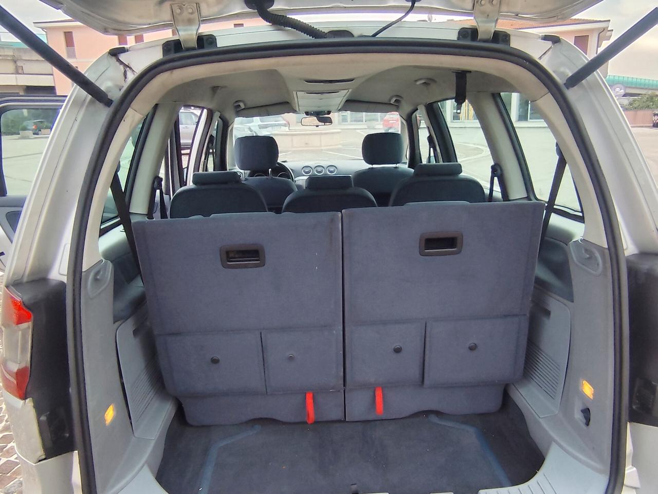 Ford Galaxy 1.8 TDCi 100 CV