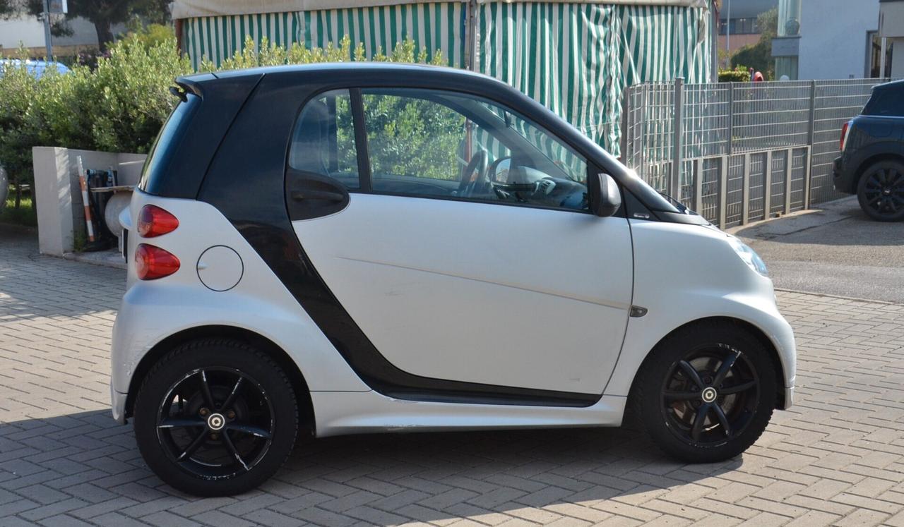 Smart ForTwo 1000 52 kW MHD coupé pulse