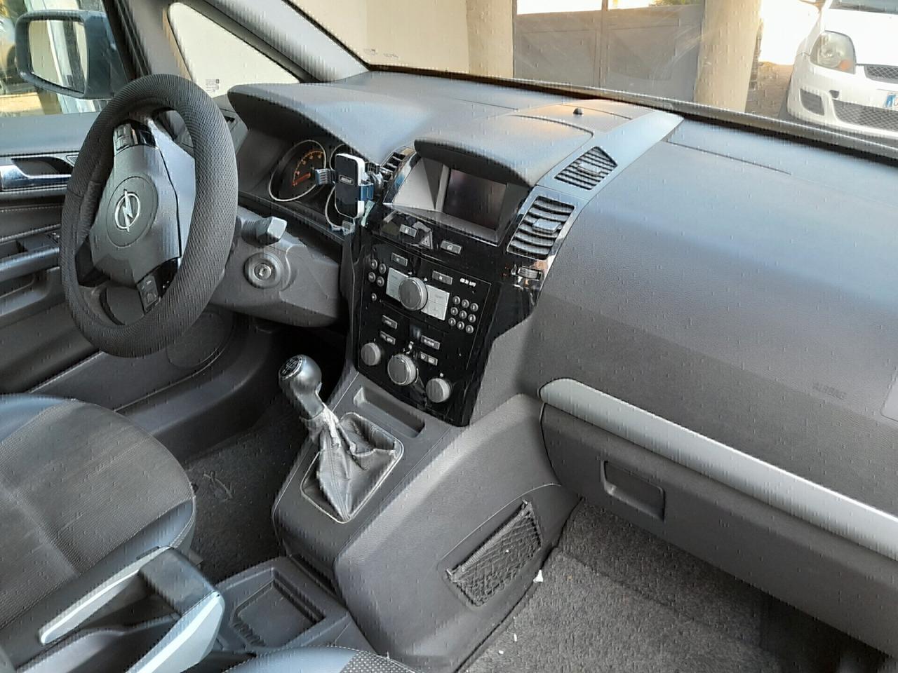 Opel Zafira 1.6 16V ecoM 94CV Cosmo