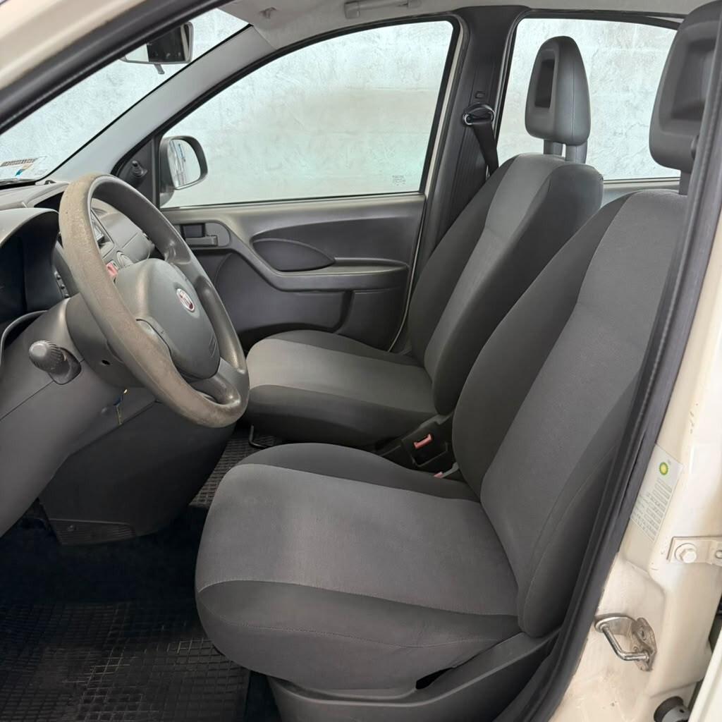 Fiat Panda 1.2 BENZINA NEOPATENTATI