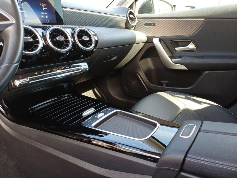Mercedes-Benz Classe A A 180 d Progressive Advanced