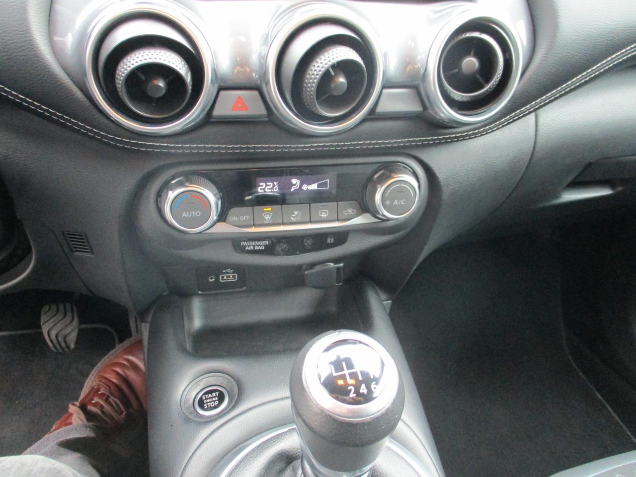 Nissan Juke 1.0 DIG-T 114 CV N-Connecta