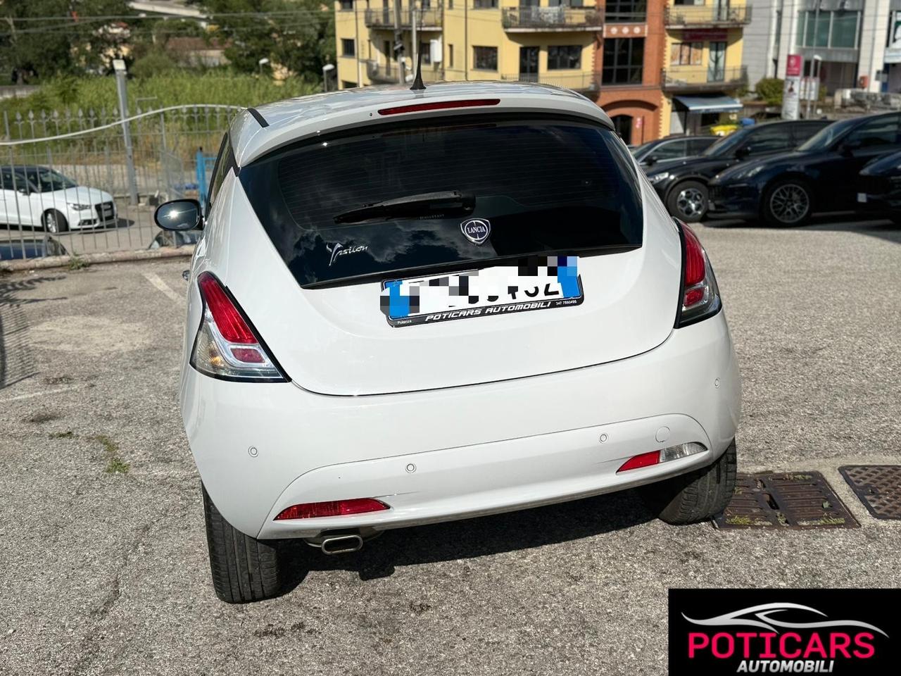 Lancia Ypsilon 1.2 69 CV 5 porte GPL Ecochic Gold