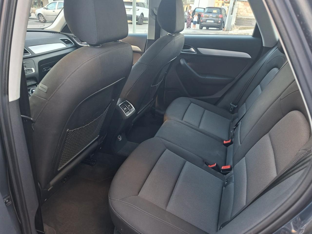 Audi Q3 2.0 TDI 150 CV S tronic * Navi * Garantita 12 Mesi