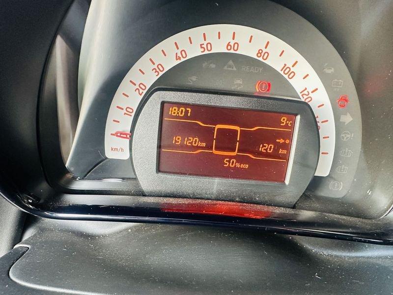 smart fortwo EQ Pure