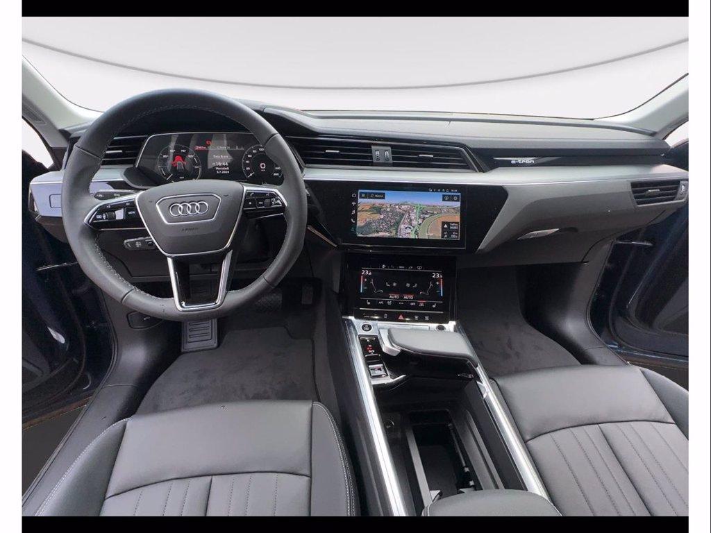 AUDI Q8 e-tron 55 business advanced quattro del 2024