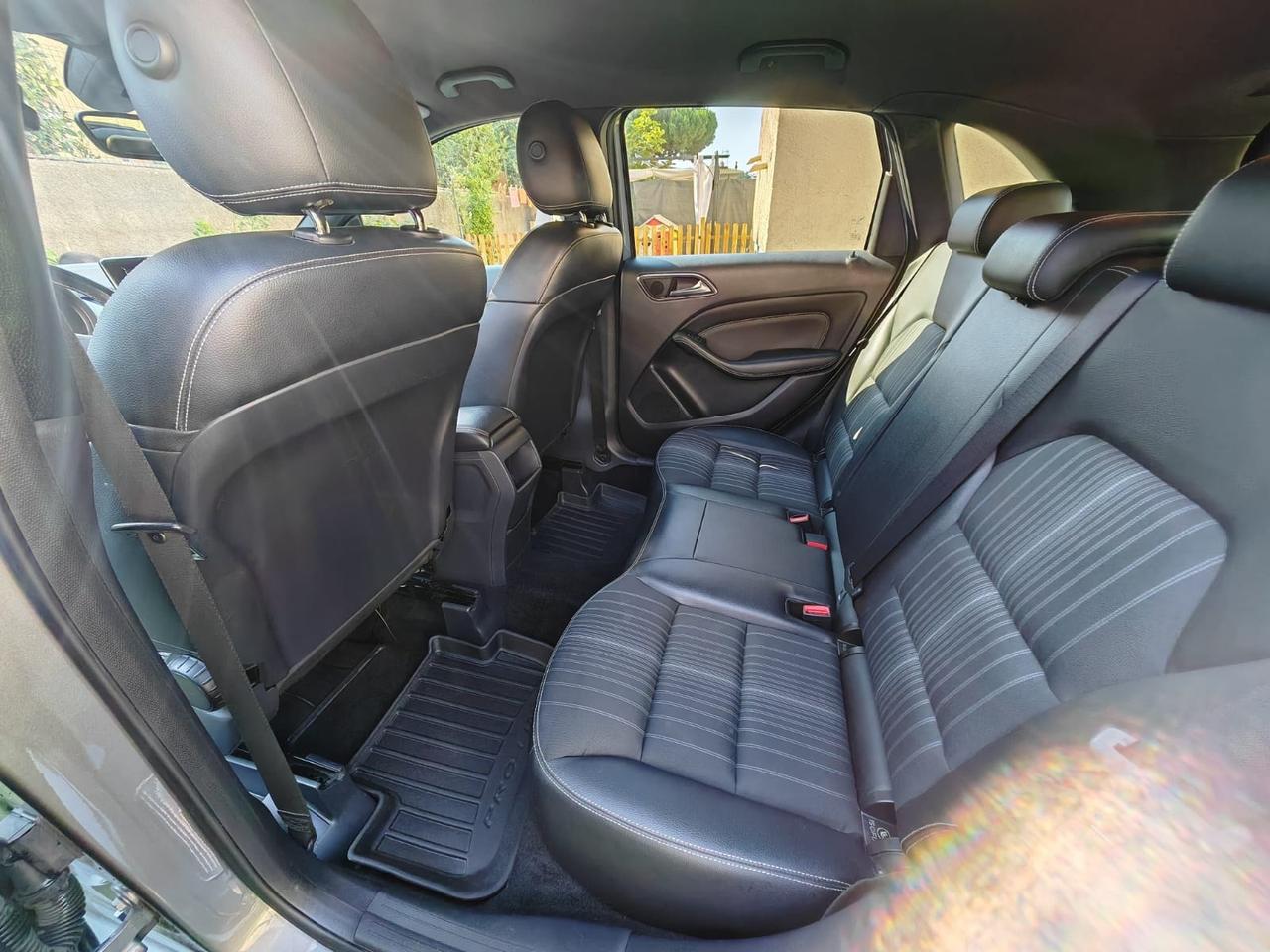 Mercedes-benz B 180 BlueEFFICIENCY Premium