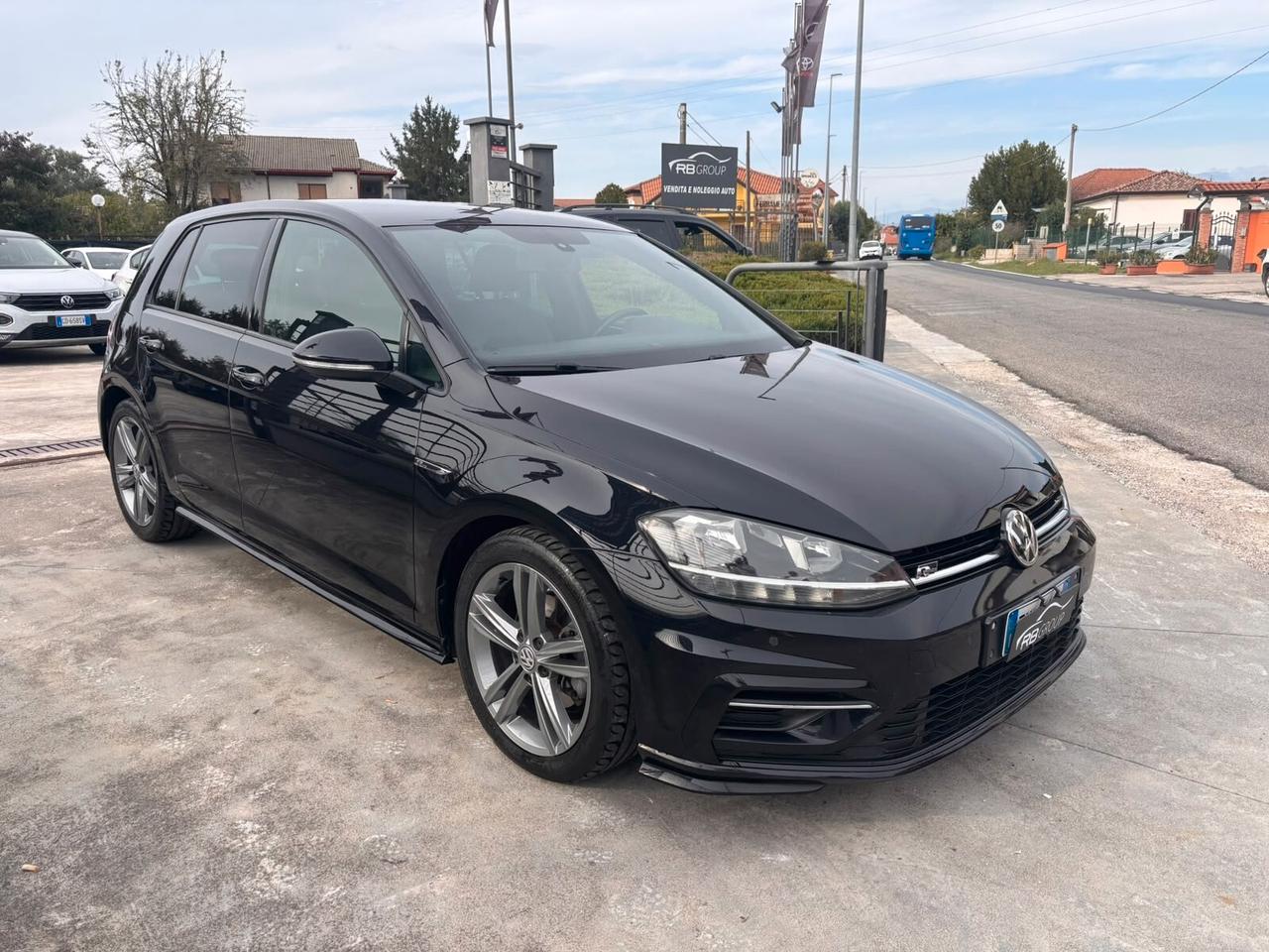 Volkswagen Golf 1.6 TDI 115 CV 5p. R LINE