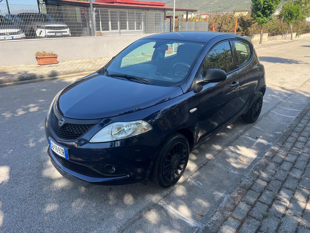 Lancia Ypsilon 1.2 69 CV GPL Ecochic Gold 2020
