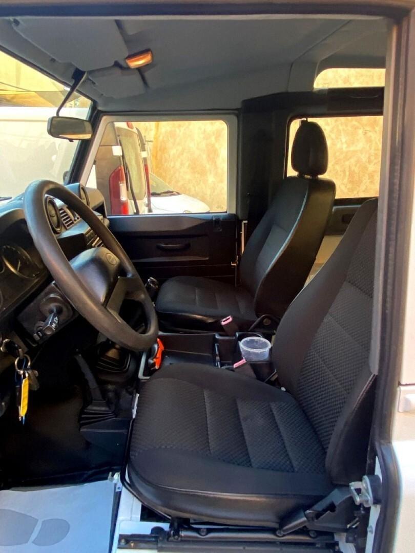 LAND ROVER Defender 90 2.2 TD4 Station Wagon n1