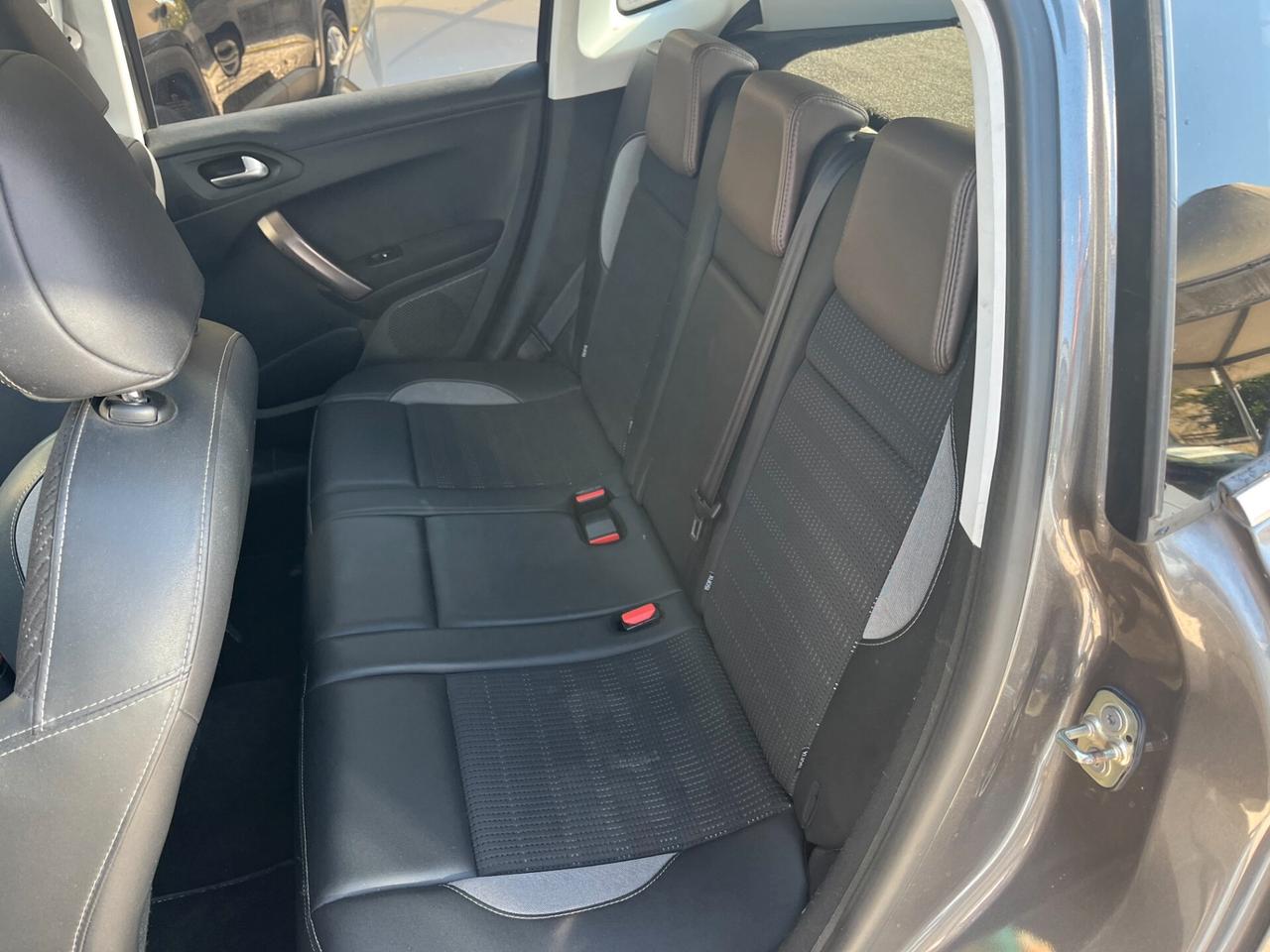 Peugeot 2008 1.6 e-HDi 92 AUTOMATICO KM CERTIFICATI 2013