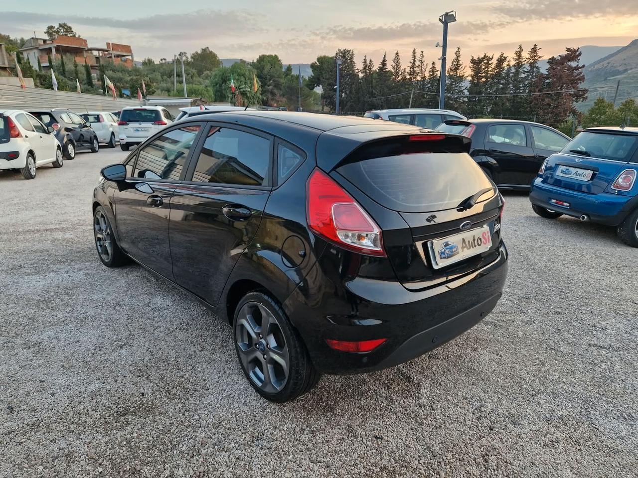 Ford Fiesta 1.5 TDCi 95CV 5 porte Titanium