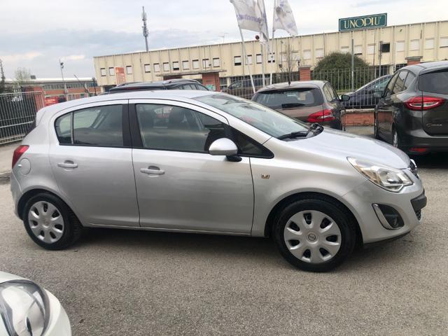 OPEL Corsa 1.2 5 porte COSMO