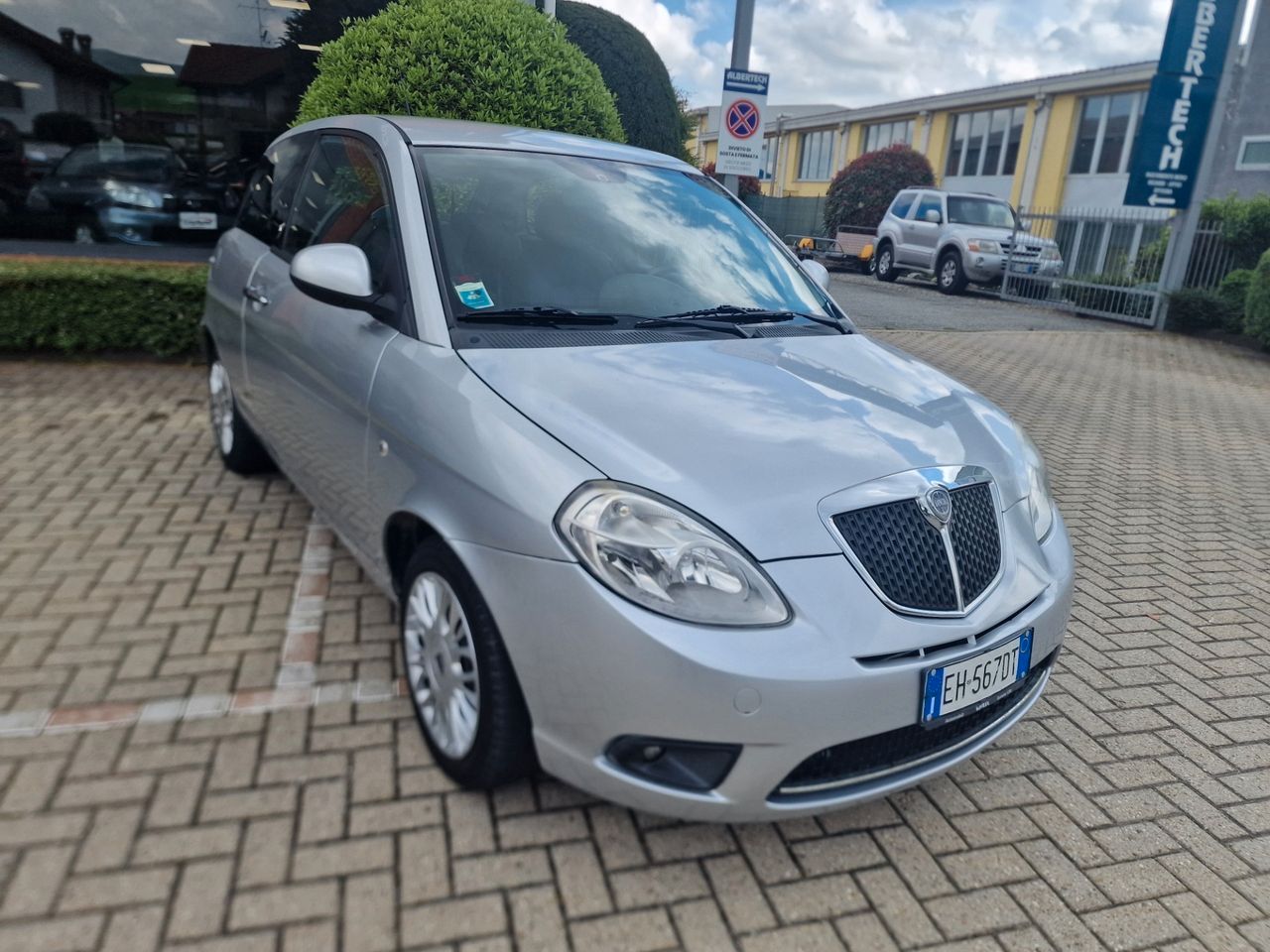 Lancia Ypsilon 1.2 benzina GPL