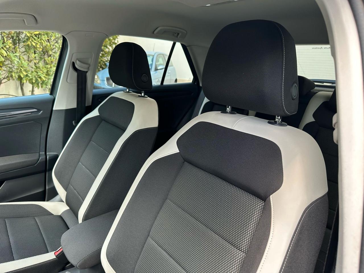 Volkswagen T-Roc 1.6 TDI SCR Advanced BlueMotion Technology