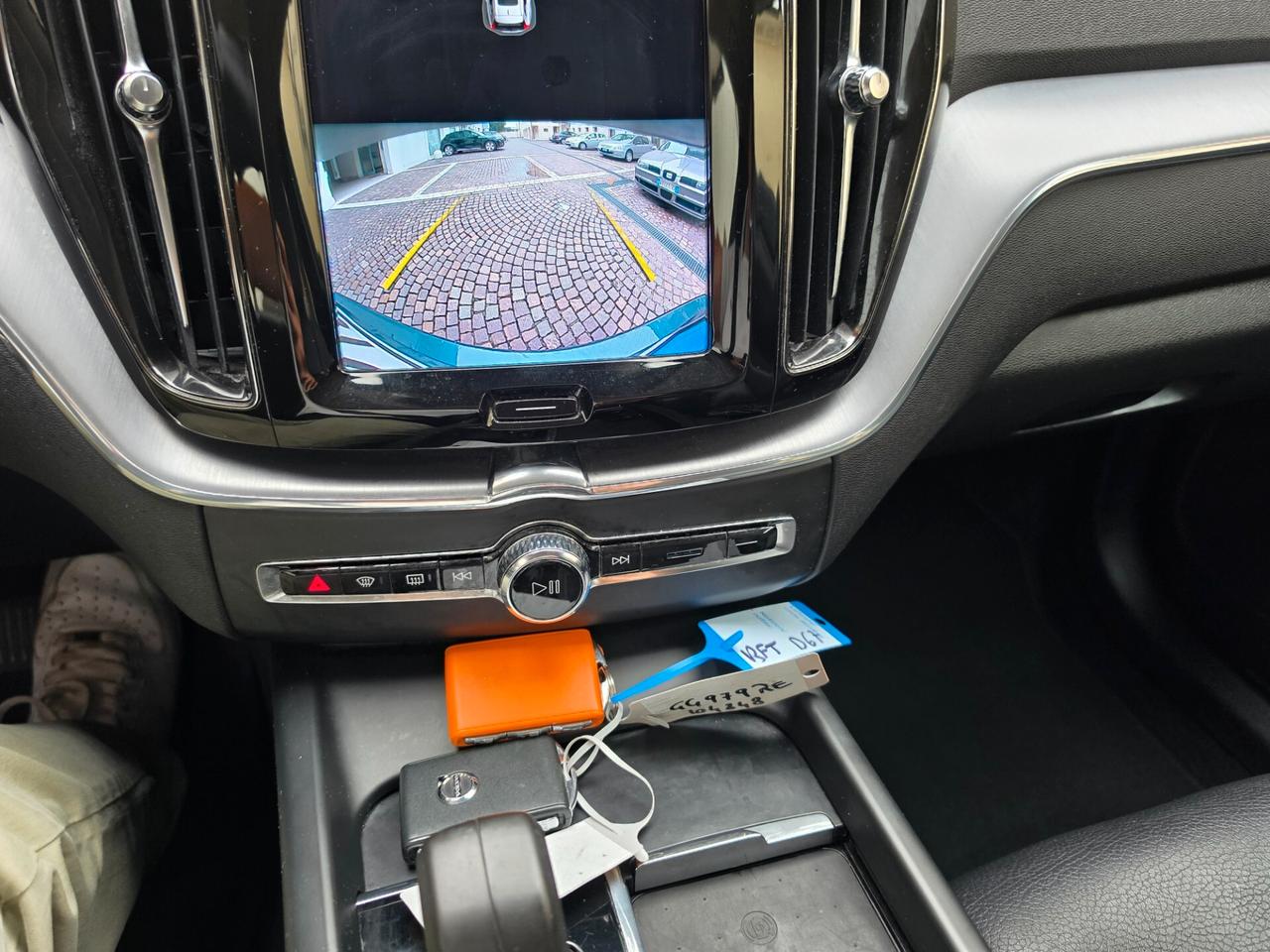 Volvo XC 60 XC60 B4 (d) AWD Geartronic Momentum Pro