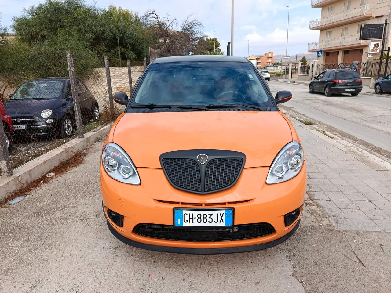 Lancia Ypsilon 1.3 MJT 70 CV Momo Design