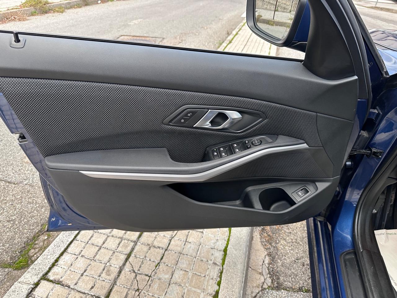 Bmw 320 320d Touring 190cv automatica Msport TETTO