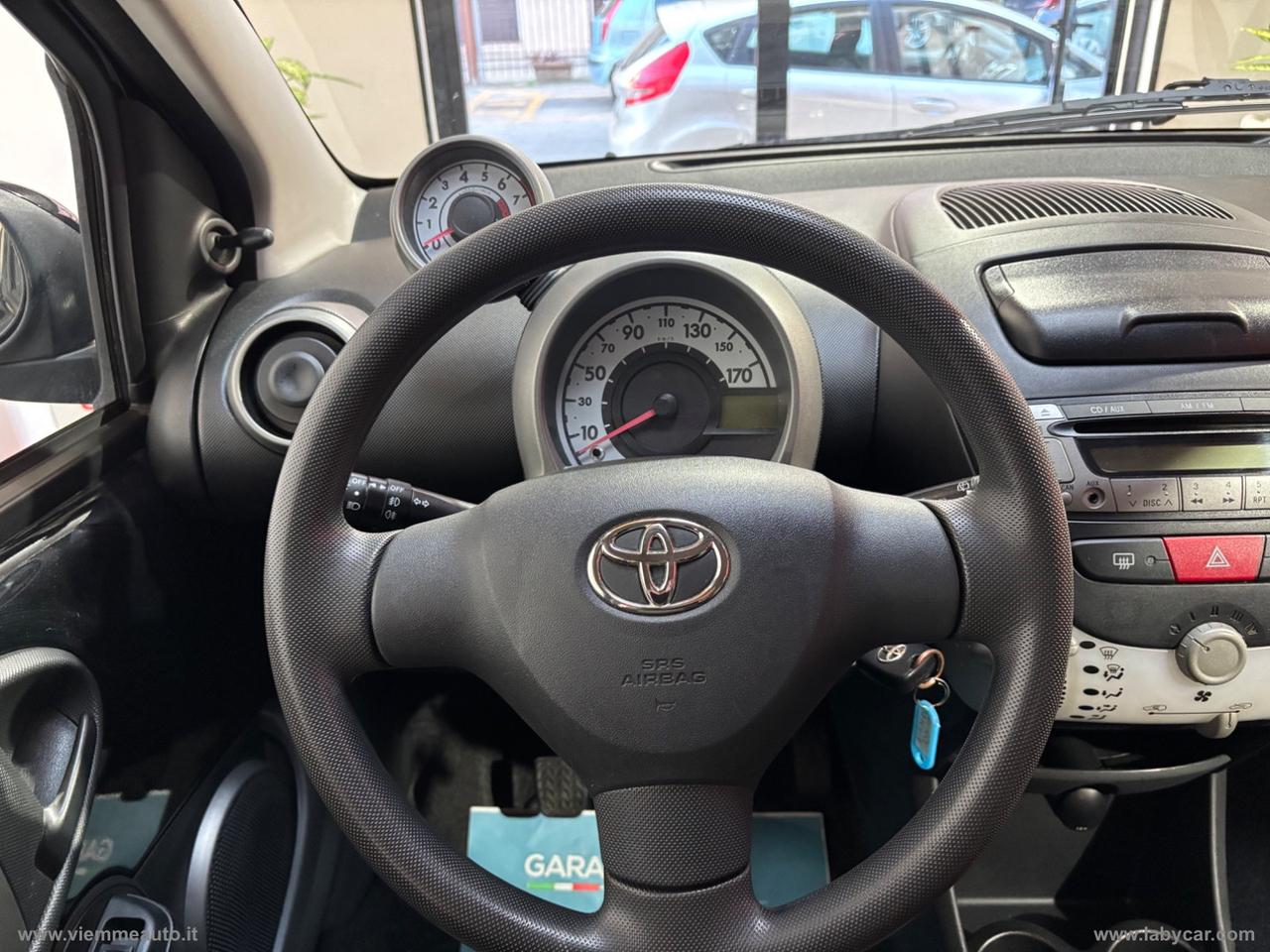 TOYOTA Aygo 1.0 12V VVT-i 5p. Cool Soda Conn.