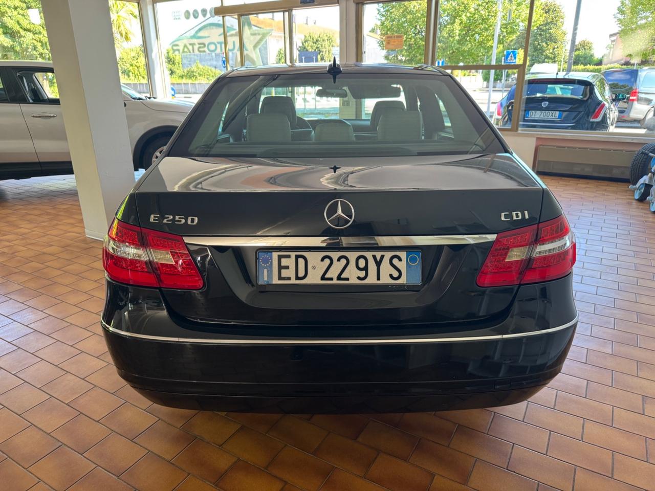 Mercedes-benz E 250 CDI AVANTGARDE EURO 5
