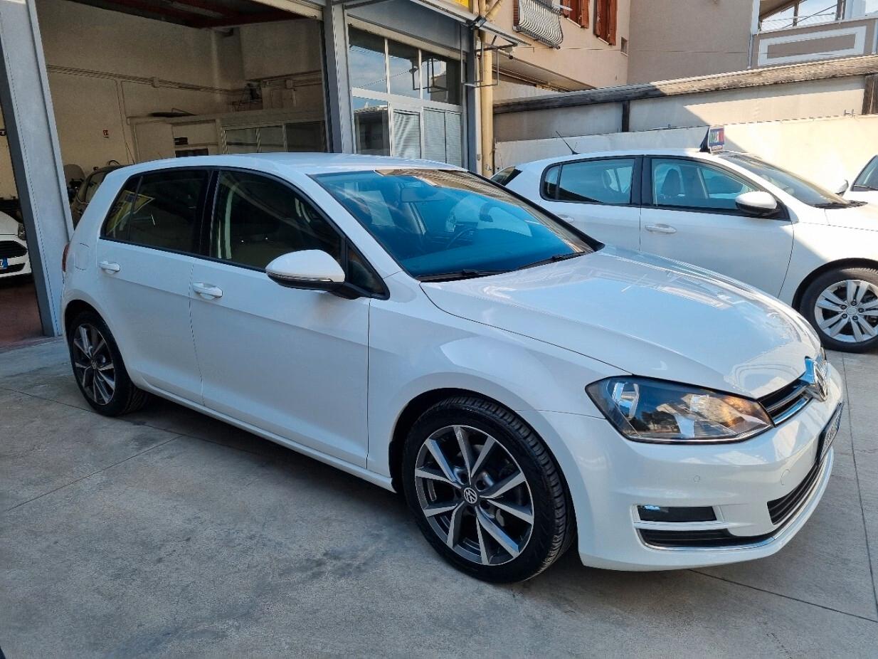 Volkswagen Golf 1.6 TDI 5p. Highline BlueMotion Technology