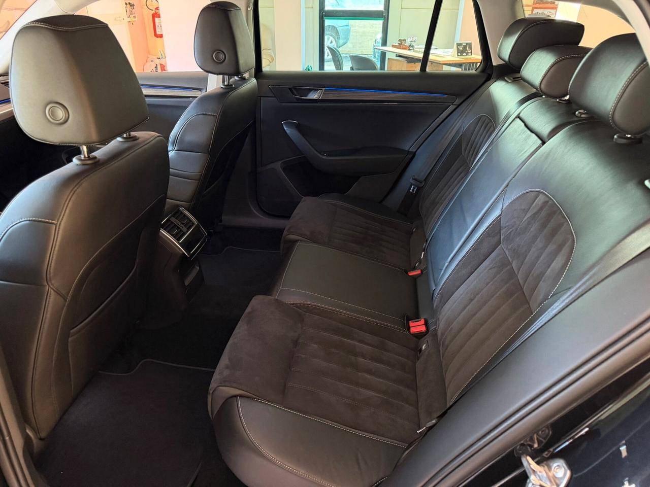 Skoda Superb 2.0 TDI EVO 150 CV SCR DSG Wagon Executive