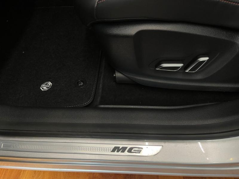 MG HS 1.5T-GDI AT Luxury