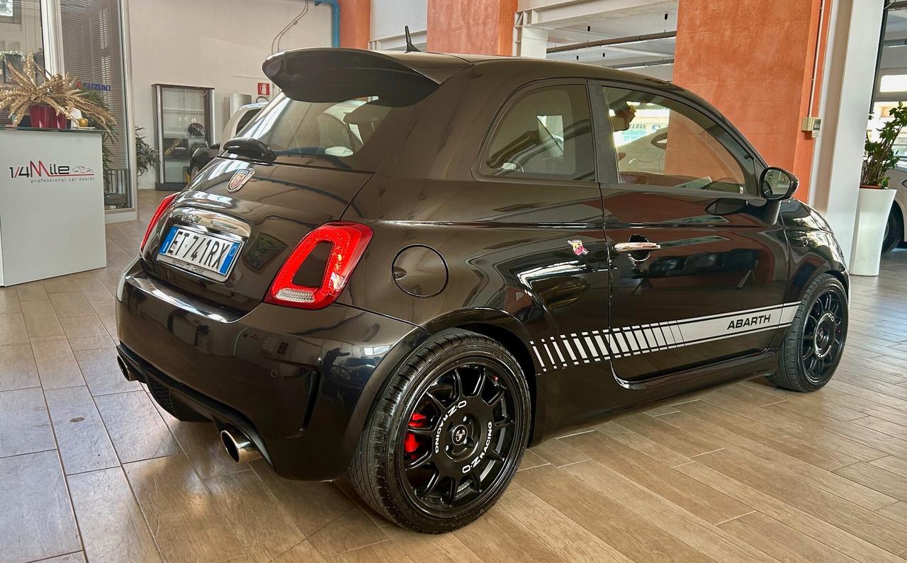 Abarth 500 1.4 Turbo T-Jet Custom