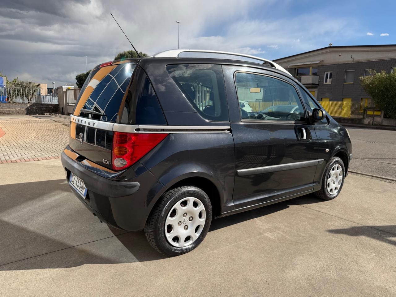 Peugeot 1007 1.4 Trendy