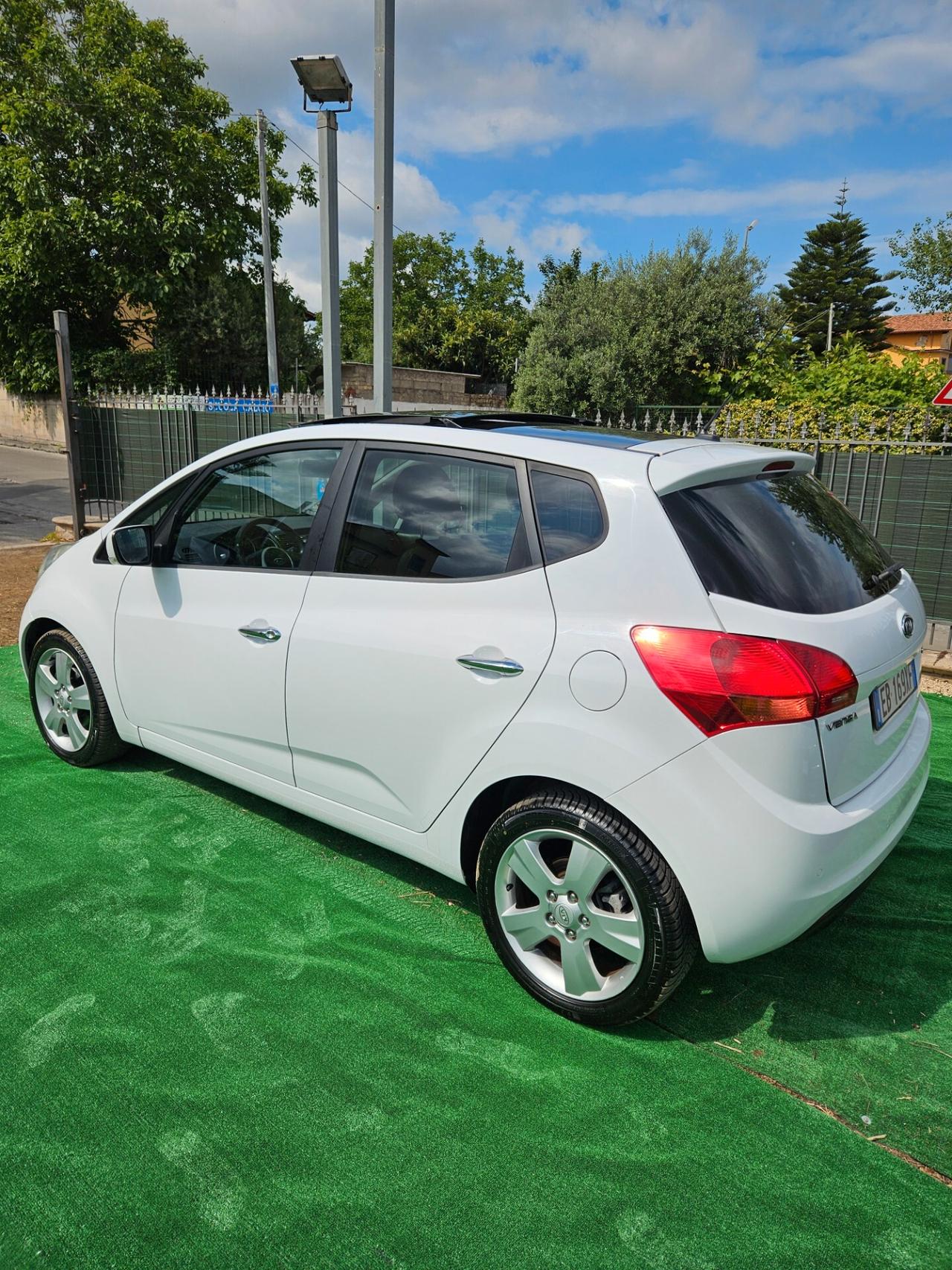 KIA VENGA 1.6 CRDI 115cv ANNO 2010 FULL