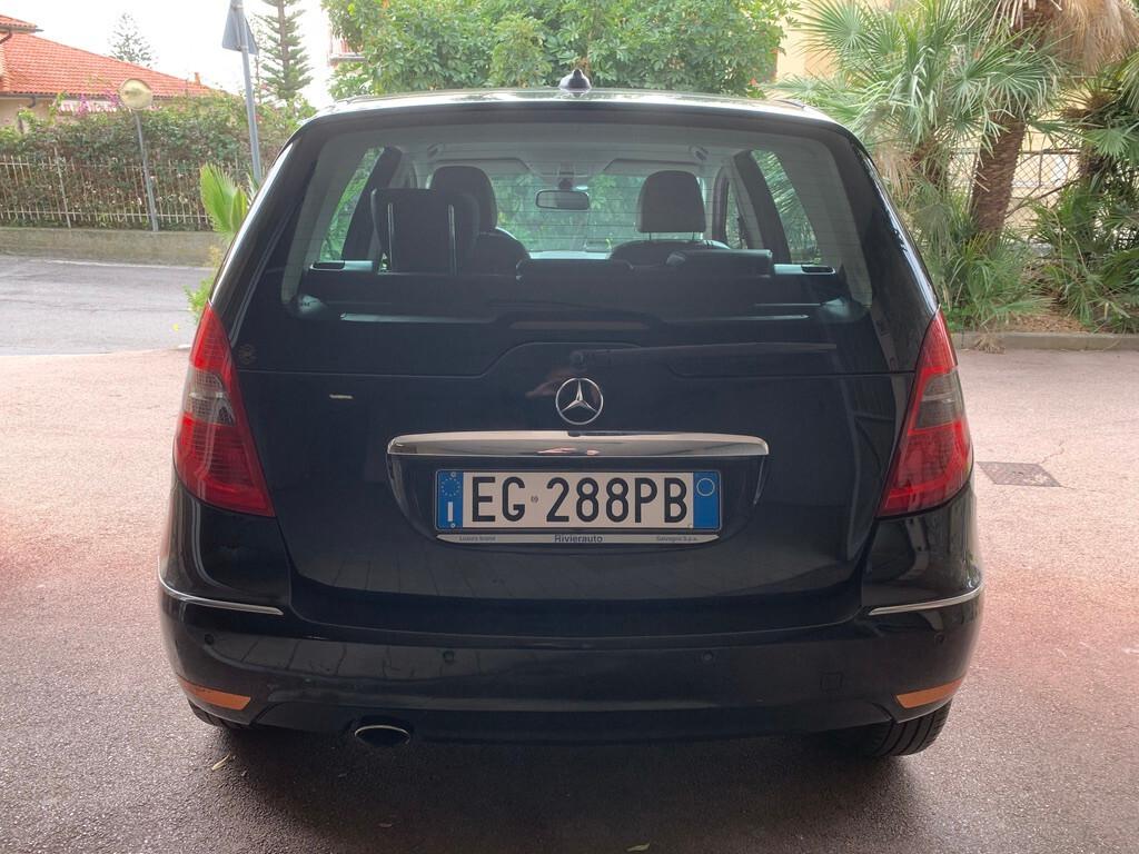 Mercedes-benz A 160 BlueEFFICIENCY Elegance