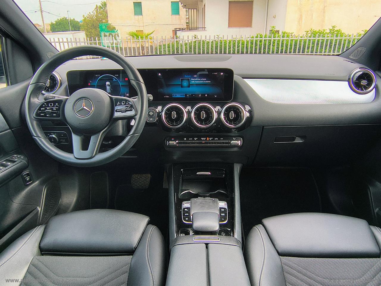 MERCEDES-BENZ B 180 d Automatic Business Extra