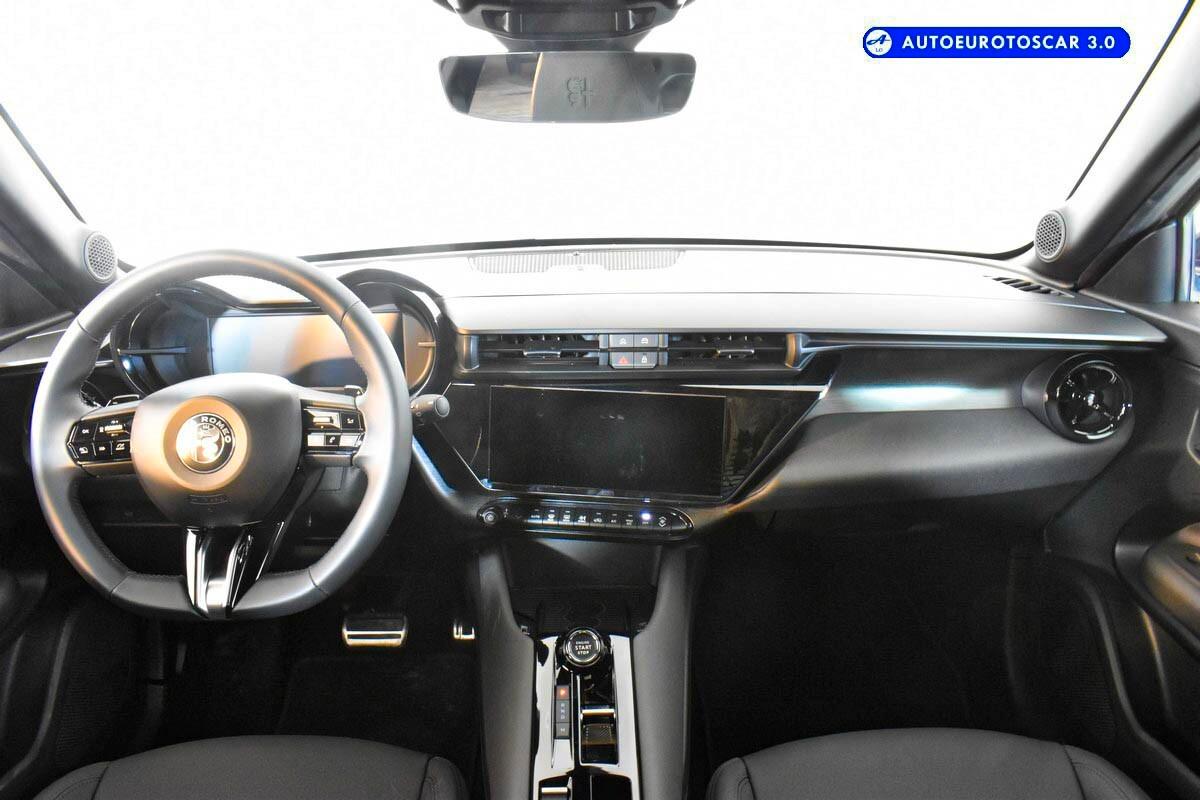 Alfa Romeo Junior 1.2 136 CV Hybrid eDCT6