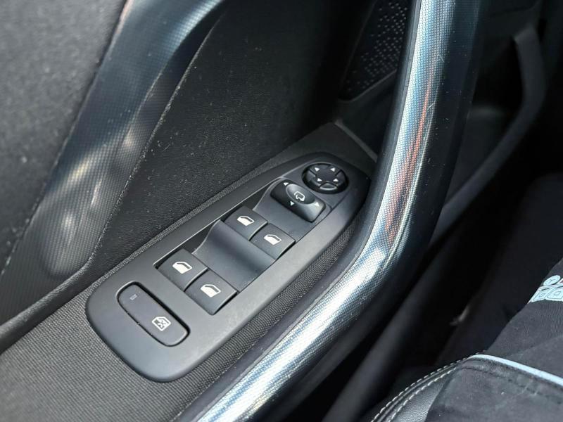 Peugeot 2008 1.6 bluehdi Gt Line 100cv OK NEOPATENTATI