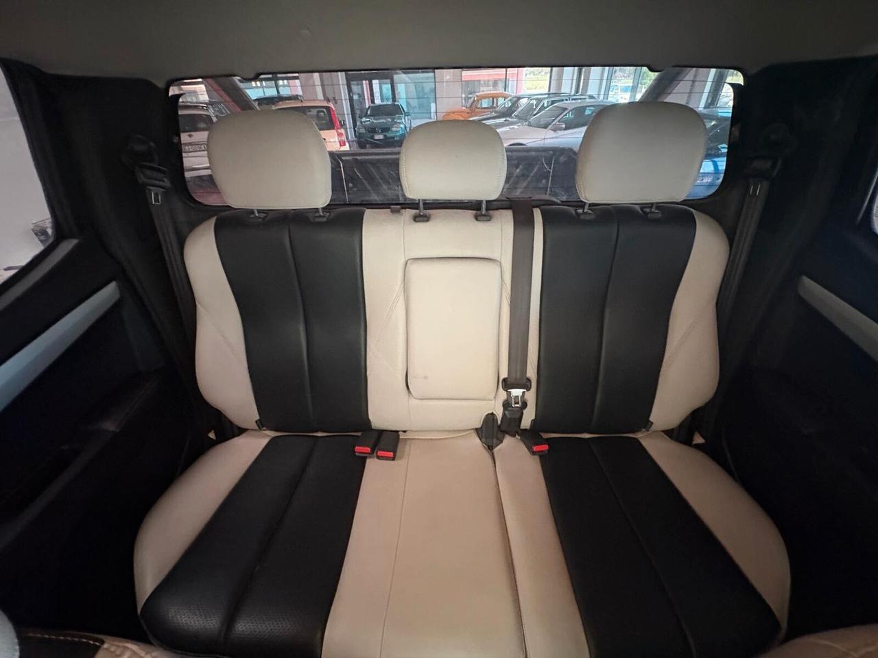 ISUZU PICK-UP-D-MAX DOUBLE-CAB POSTI 5 CAMBIO AUT. Diesel1.9 Km 216.605 Garanzia 12 mesi