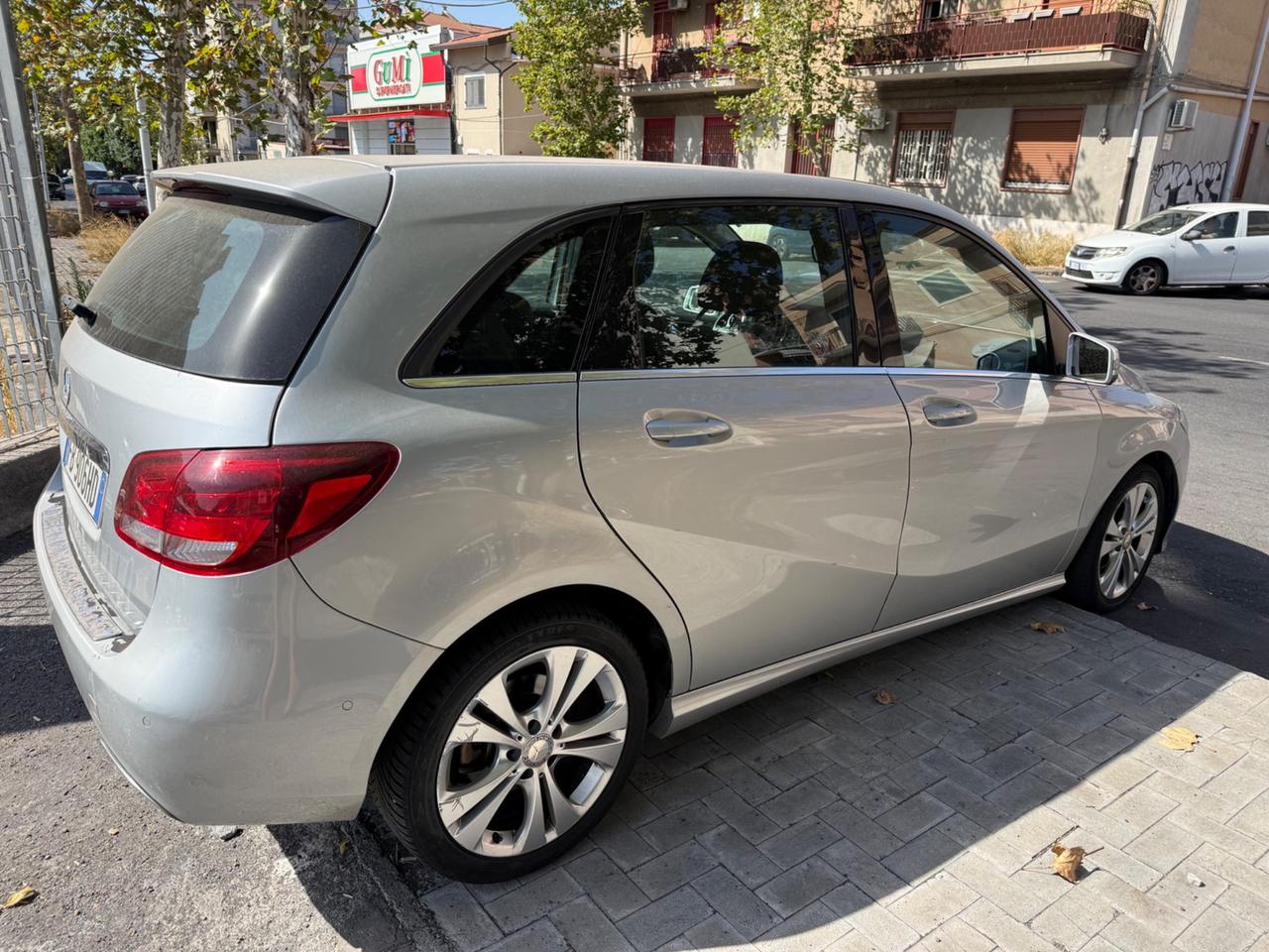 Mercedes-benz B 180 d Automatic Sport