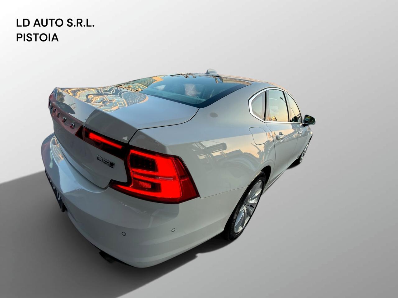 Volvo S90 D5 AWD Geartronic Momentum