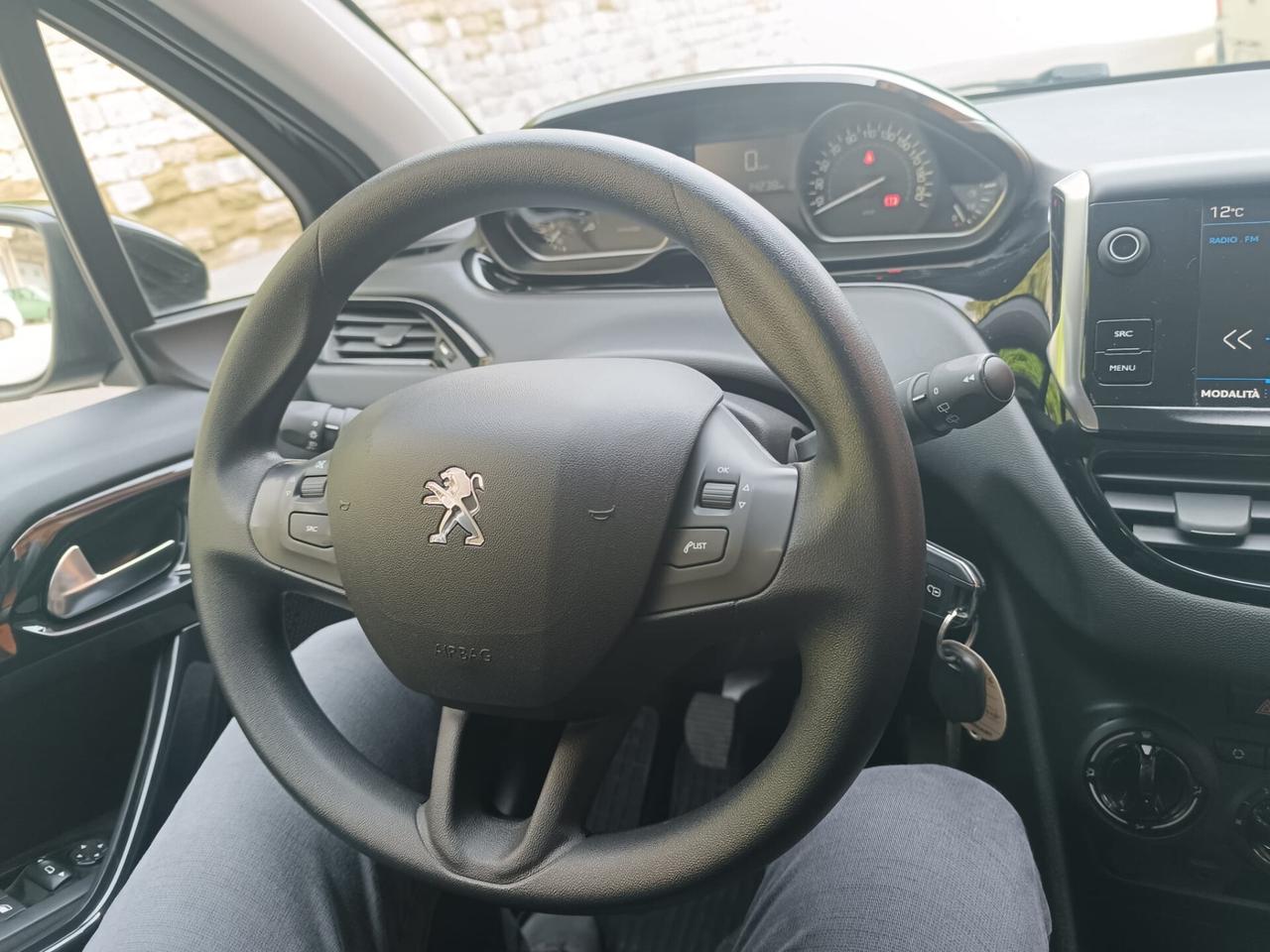 Peugeot 208 BlueHDi 100 5 porte Allure