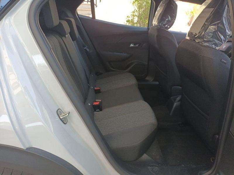 Peugeot 2008 Hybrid 1.2 Style 110 CV e-DCS6 auto